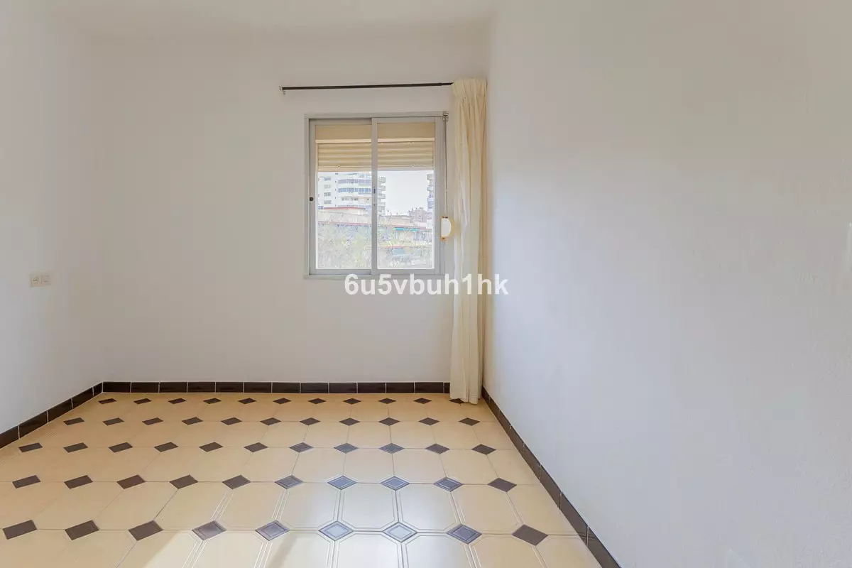 3-bedroom Apartment In Fuengirola, Spain (73 M²)