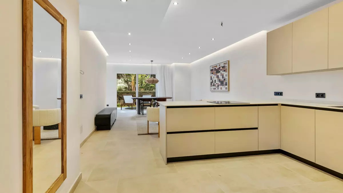 3-bedroom Apartment In Marbella, Spain (117 M²)