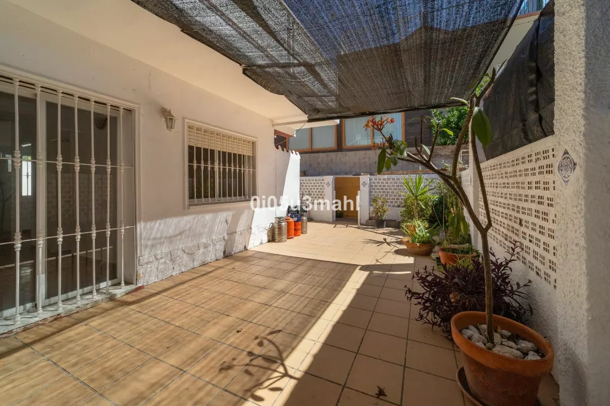 2-bedroom Villa In Rincón De La Victoria, Spain (42 M²)