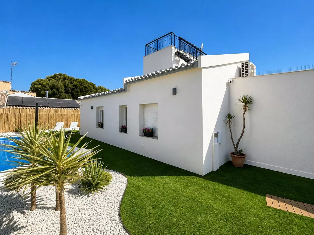 4-bedroom Semi In Orihuela, Spain (104 M²)