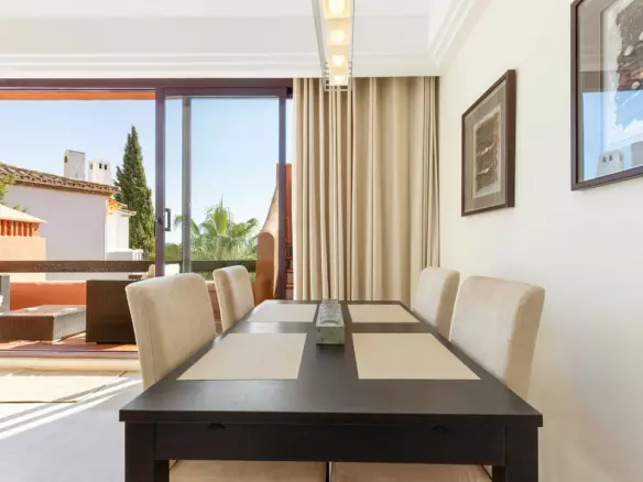 2-bedroom Apartment In Benahavis, Spain (102 M²)