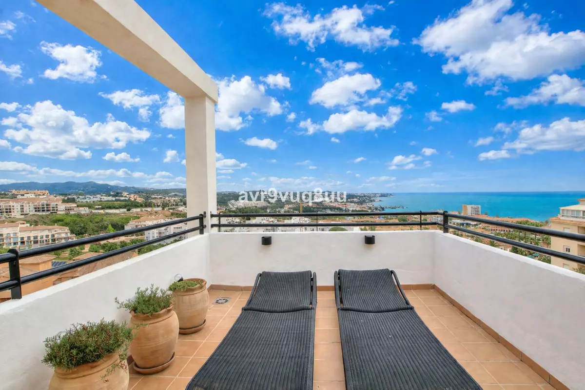 2-bedroom Apartment In Mijas, Spain (106 M²)