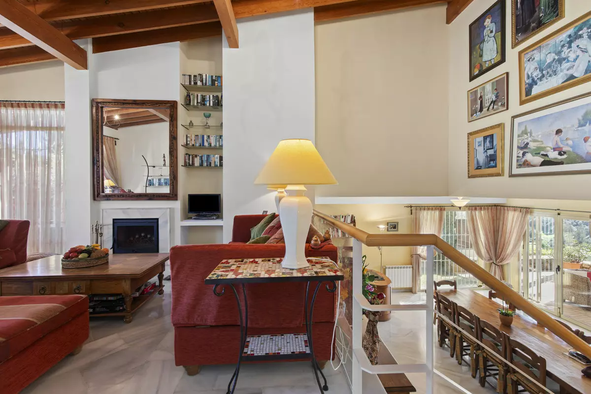 3-bedroom Villa In Benahavis, Spain (245 M²)