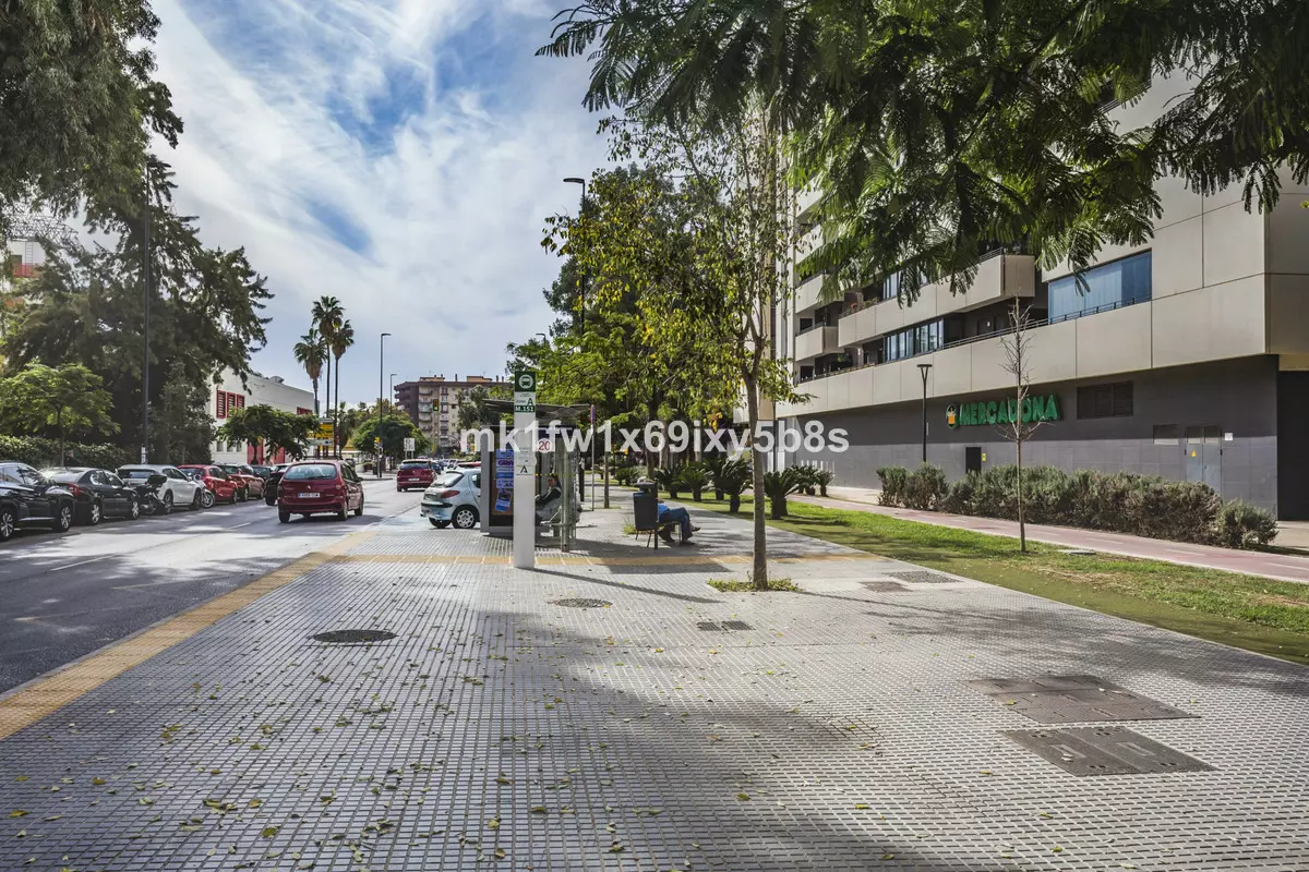 2-bedroom Apartment In Málaga, Spain (83 M²)