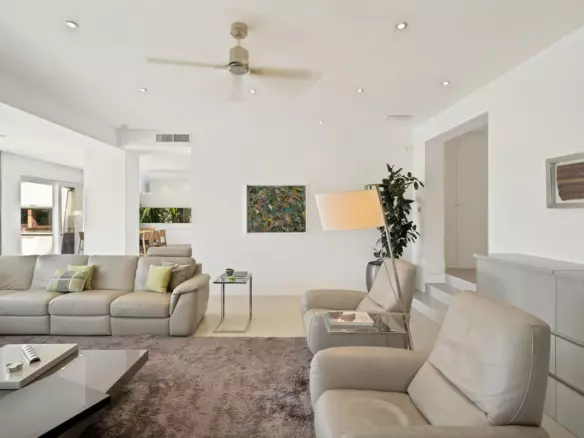 6-bedroom Villa In Marbella, Spain (413 M²)