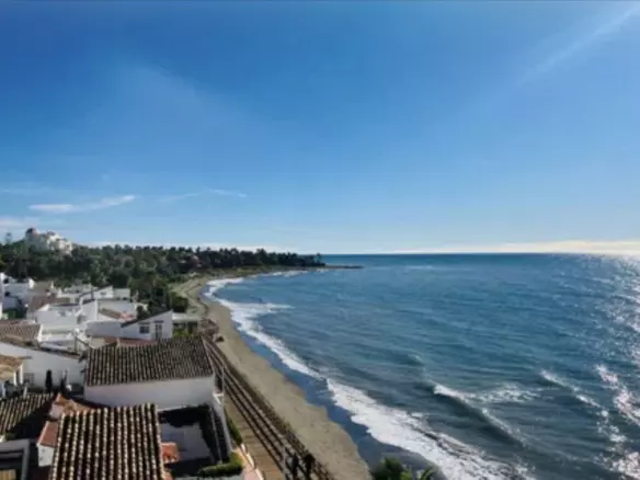 3-bedroom Town House In Estepona, Spain (120 M²)