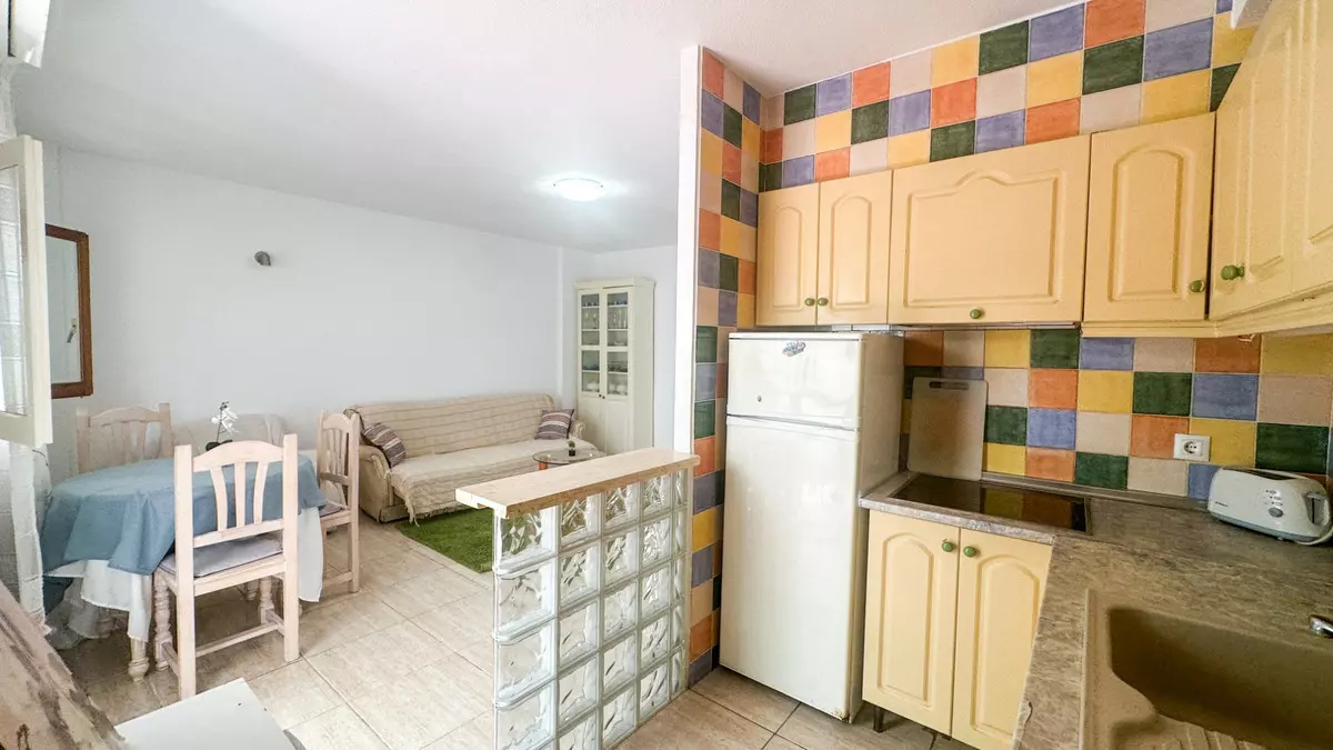2-bedroom Apartment In Orihuela, Spain (52 M²)