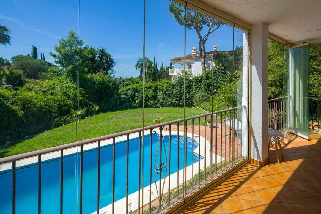 4-bedroom Villa In Marbella, Spain (270 M²)