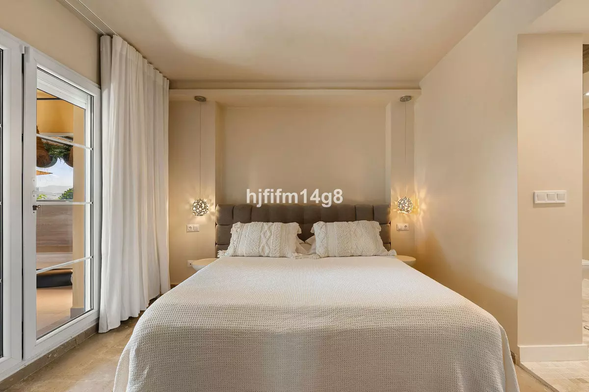 3-bedroom Apartment In Marbella, Spain (137 M²)