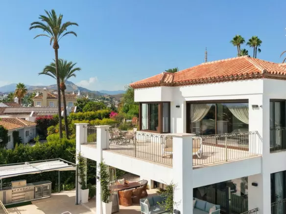 5-bedroom Villa In Estepona, Spain (600 M²)