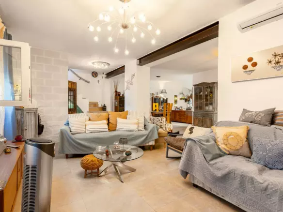 3-bedroom Town House In Alhaurín El Grande, Spain (223 M²)
