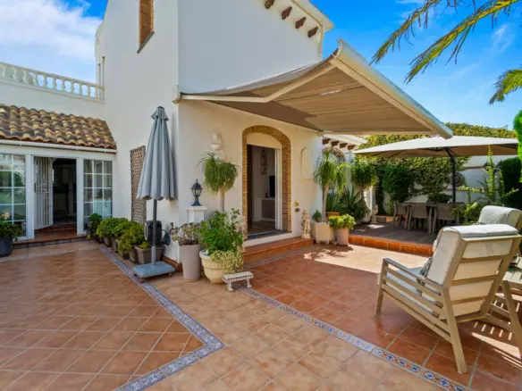 3-bedroom Villa In Orihuela, Spain (120 M²)