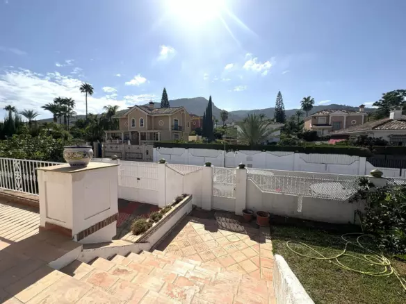 4-bedroom Villa In Alhaurín De La Torre, Spain (173 M²)