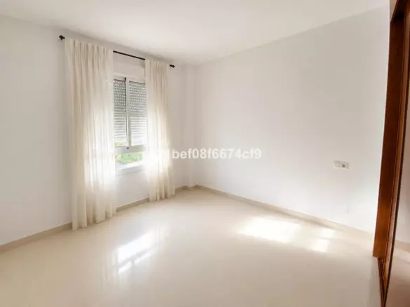 4-bedroom Apartment In Málaga, Spain (130 M²)