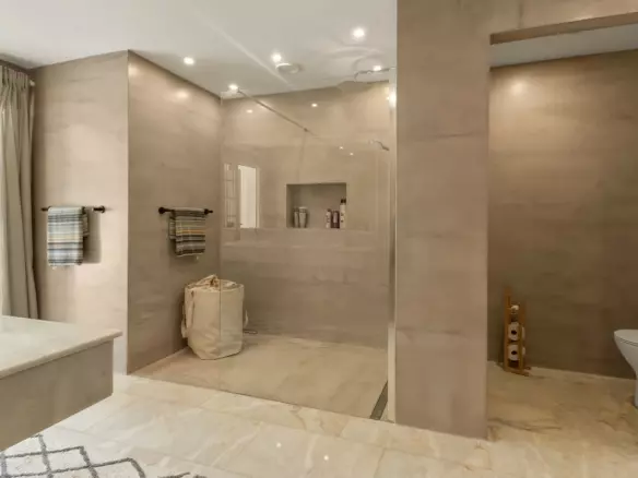 5-bedroom Villa In Mijas, Spain (322 M²)