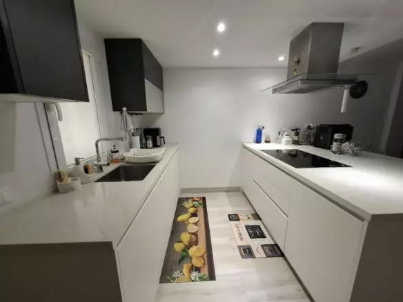 3-bedroom Apartment In Marbella, Spain (85 M²)