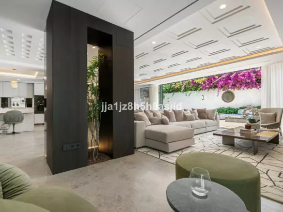 4-bedroom Villa In Marbella, Spain (519 M²)