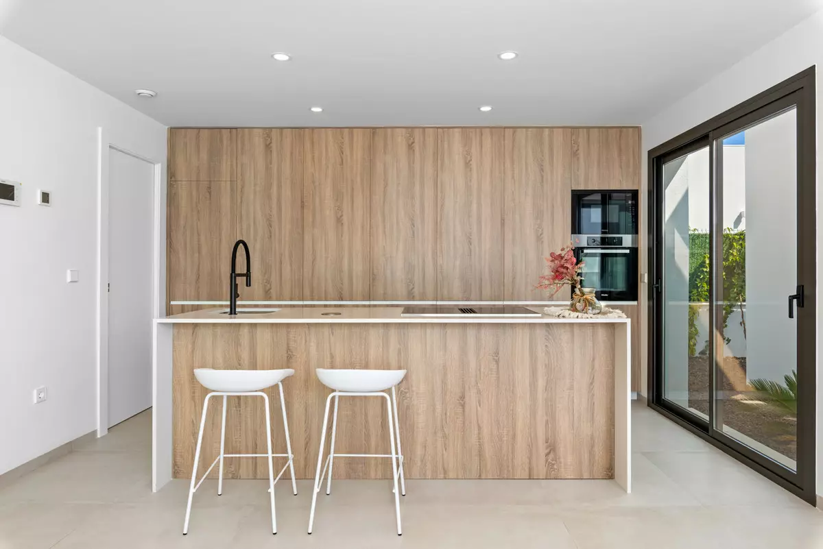 3-bedroom Villa In Los Alcázares, Spain (140 M²)