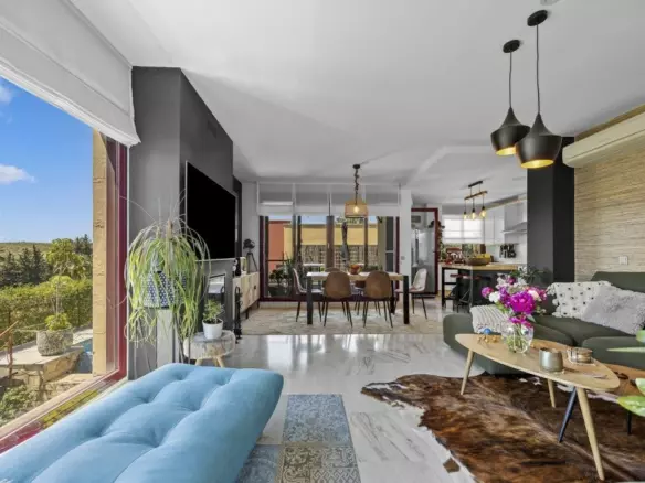 3-bedroom Villa In Málaga, Spain (260 M²)