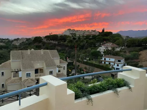 2-bedroom Apartment In Marbella, Spain (113 M²)