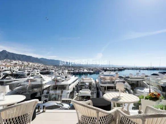 2-bedroom Apartment In Marbella, Spain (138 M²)