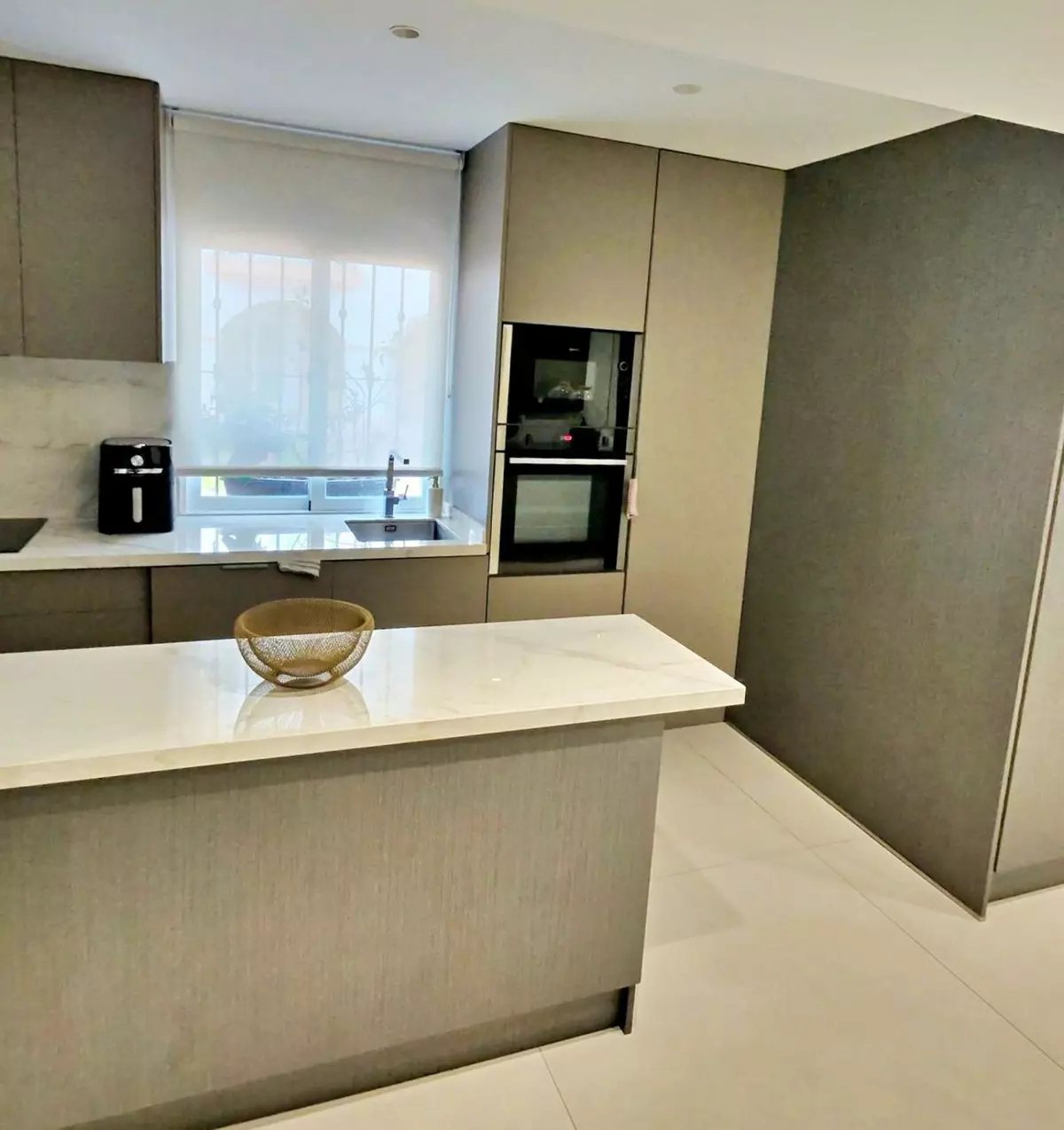 2-bedroom Apartment In Marbella, Spain (160 M²)