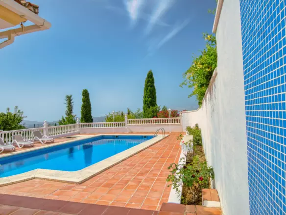 4-bedroom Villa In Periana, Spain (157 M²)