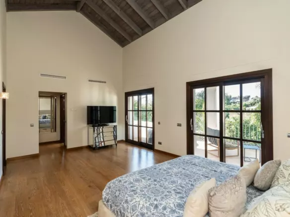 5-bedroom Villa In Benahavis, Spain (647 M²)
