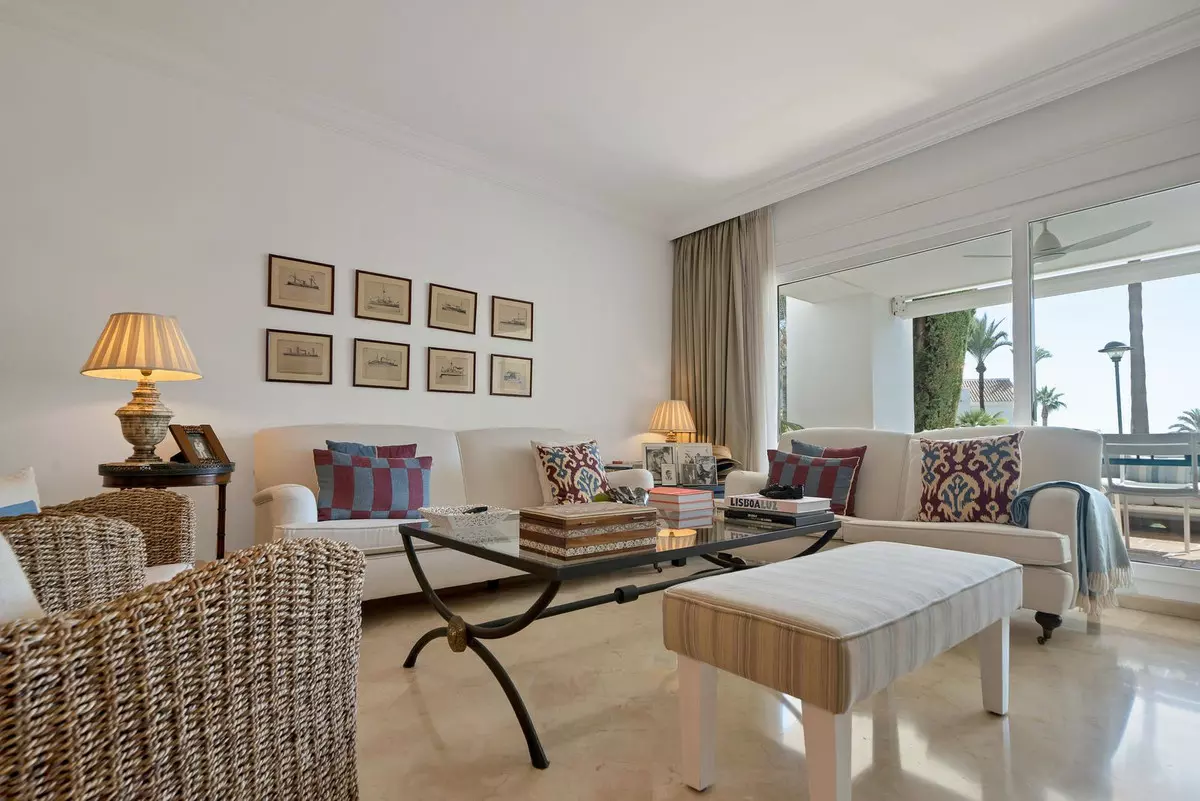 3-bedroom Apartment In Marbella, Spain (212 M²)