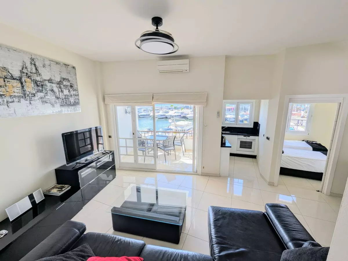2-bedroom Apartment In Marbella, Spain (100 M²)