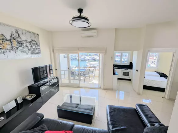 2-bedroom Apartment In Marbella, Spain (100 M²)