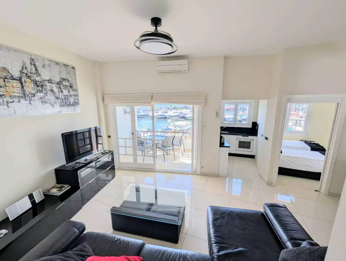 2-bedroom Apartment In Marbella, Spain (100 M²)