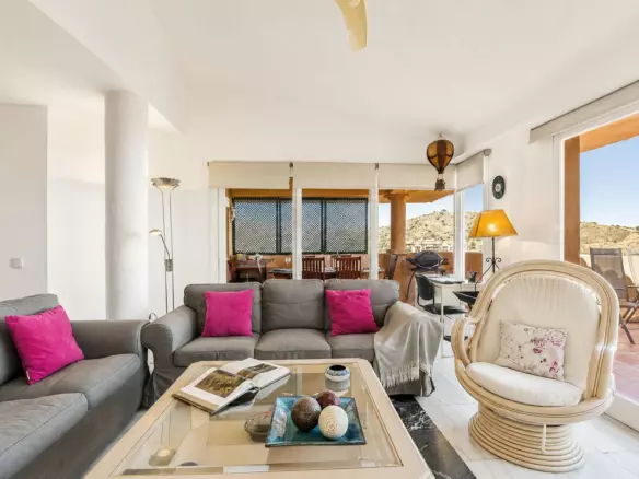 3-bedroom Apartment In Mijas, Spain (132 M²)