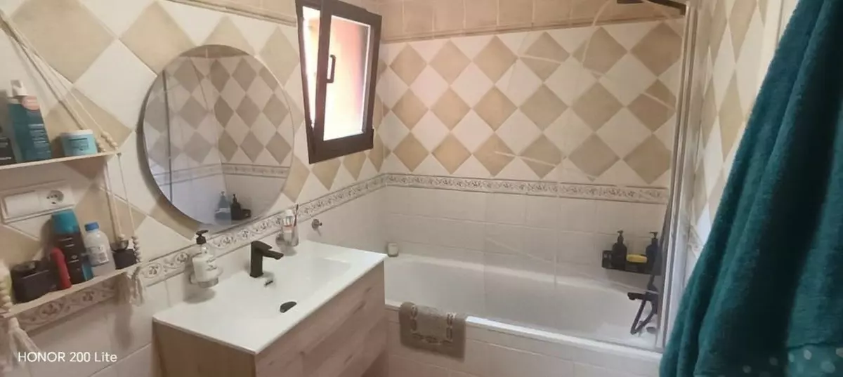 3-bedroom Apartment In Marbella, Spain (100 M²)