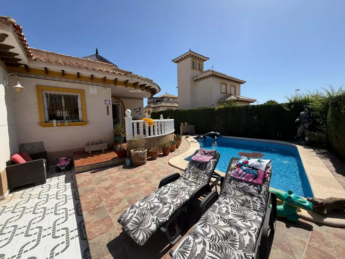 4-bedroom Villa In Orihuela, Spain (109 M²)