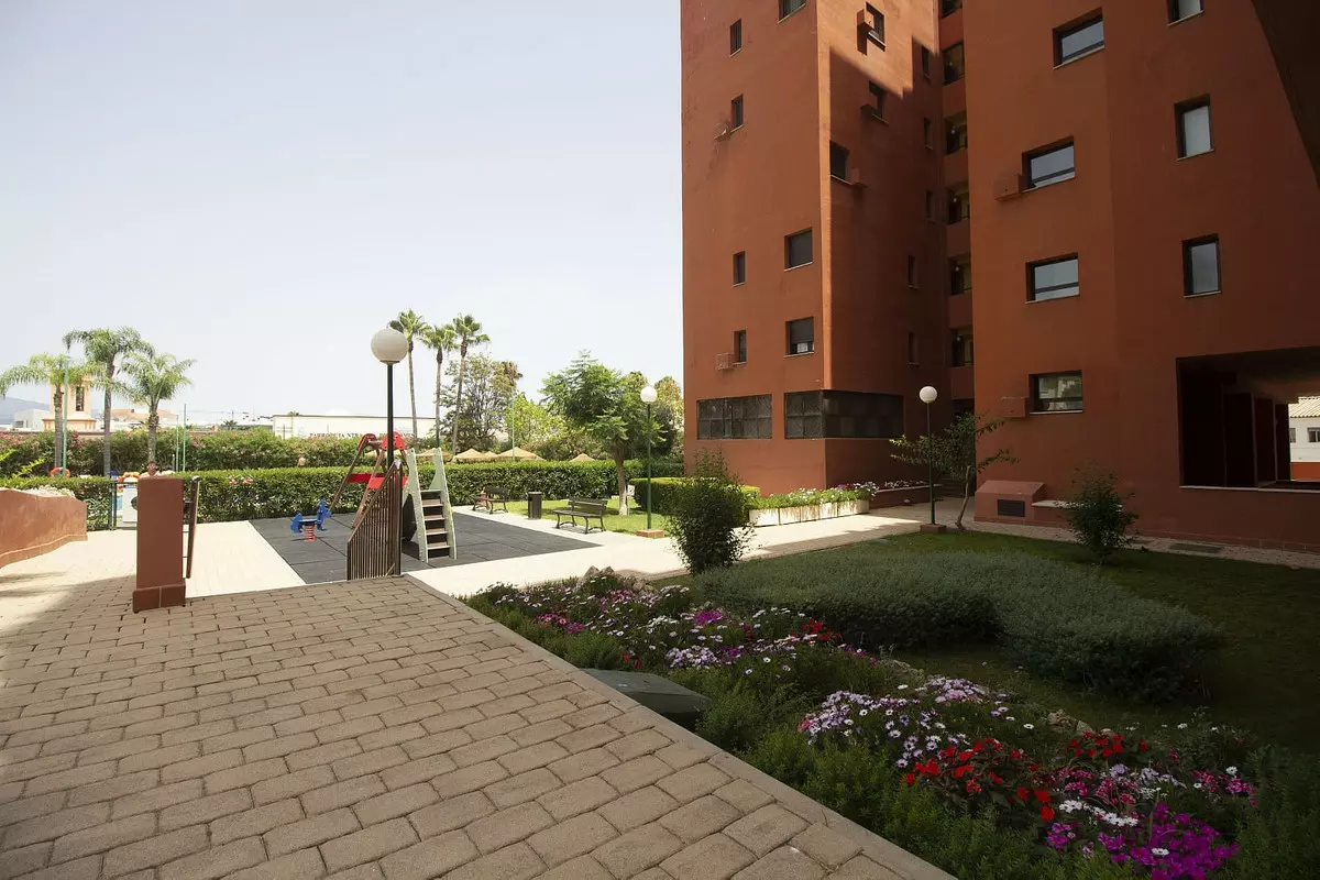2-bedroom Apartment In Estepona, Spain (70 M²)