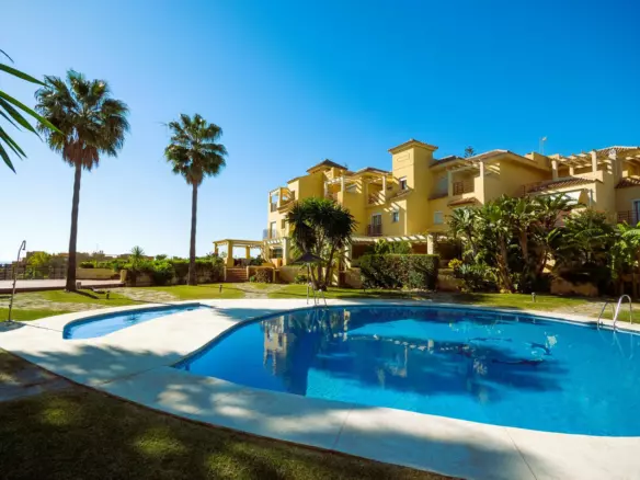 4-bedroom Town House In Estepona, Spain (235 M²)