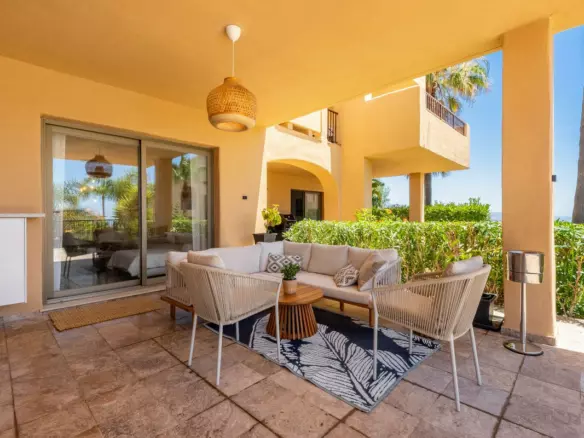2-bedroom Apartment In Benahavis, Spain (103 M²)