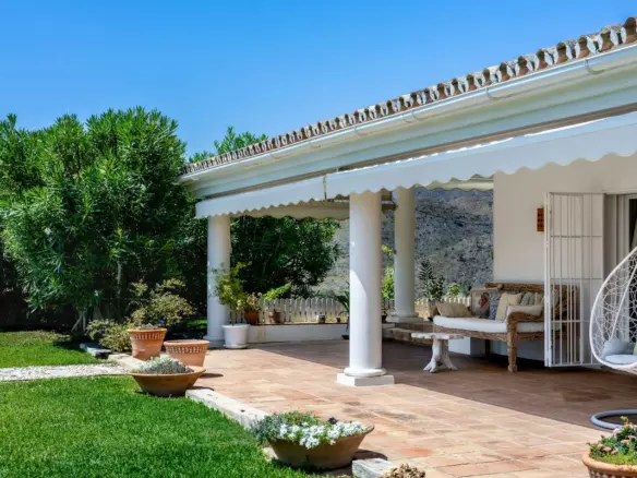 4-bedroom Villa In Alhaurín El Grande, Spain (213 M²)