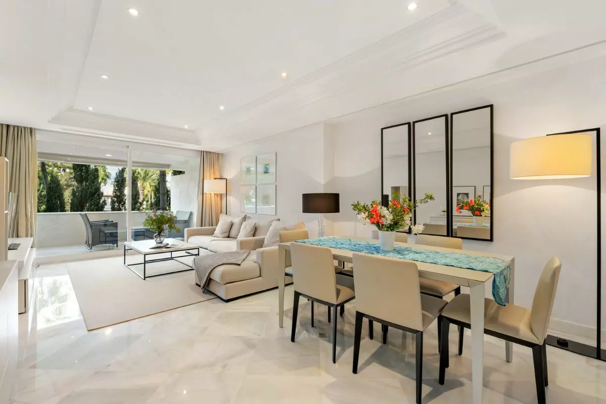 2-bedroom Apartment In Marbella, Spain (127 M²)