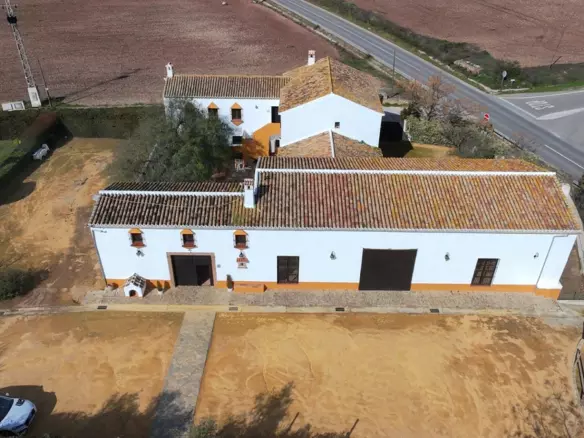 10-bedroom Country House In Teba, Spain (1.170 M²)