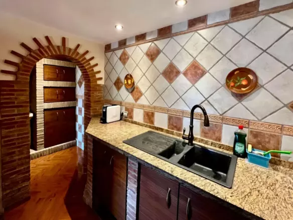 2-bedroom Apartment In Estepona, Spain (70 M²)
