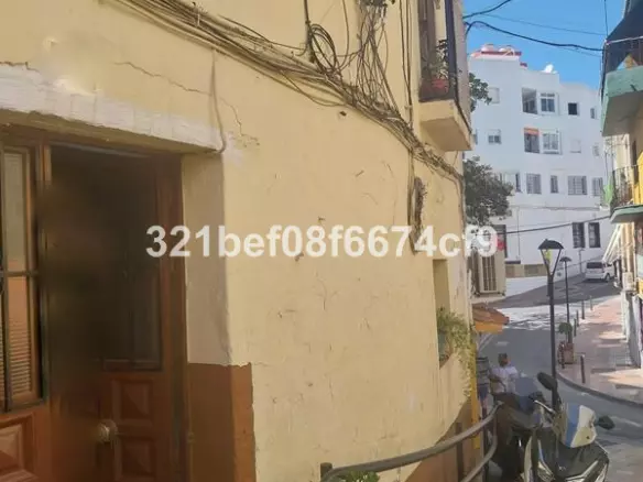 3-bedroom Town House In Marbella, Spain (153 M²)