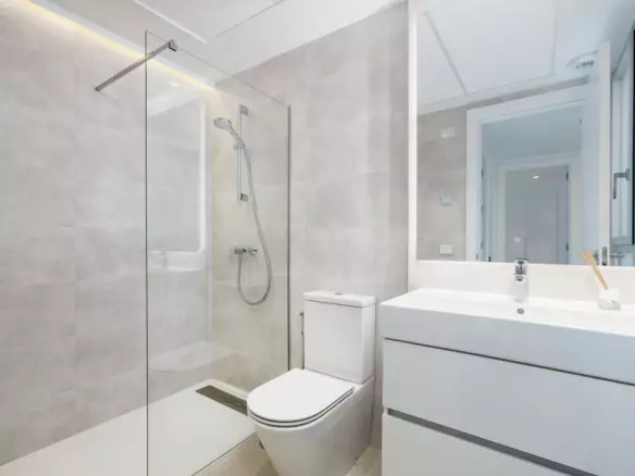 4-bedroom Town House In Estepona, Spain (194 M²)