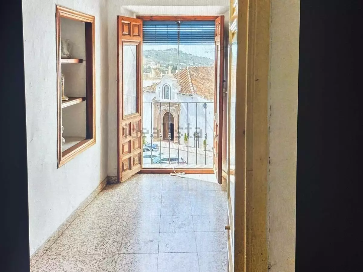 7-bedroom Villa In Cómpeta, Spain (157 M²)