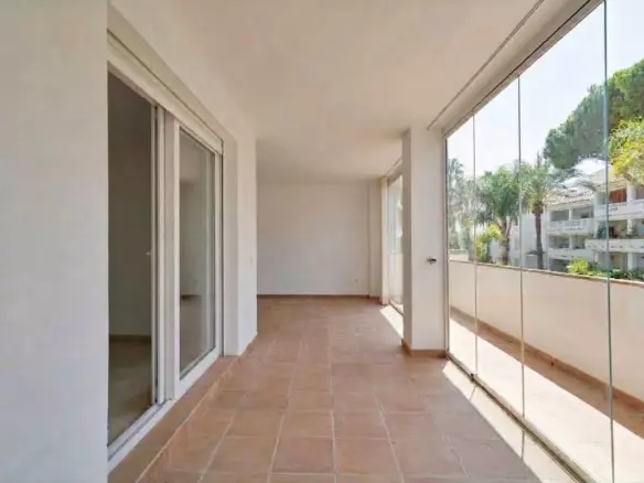 2-bedroom Apartment In Marbella, Spain (121 M²)