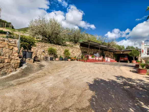 4-bedroom Country House In Alcaucín, Spain (147 M²)