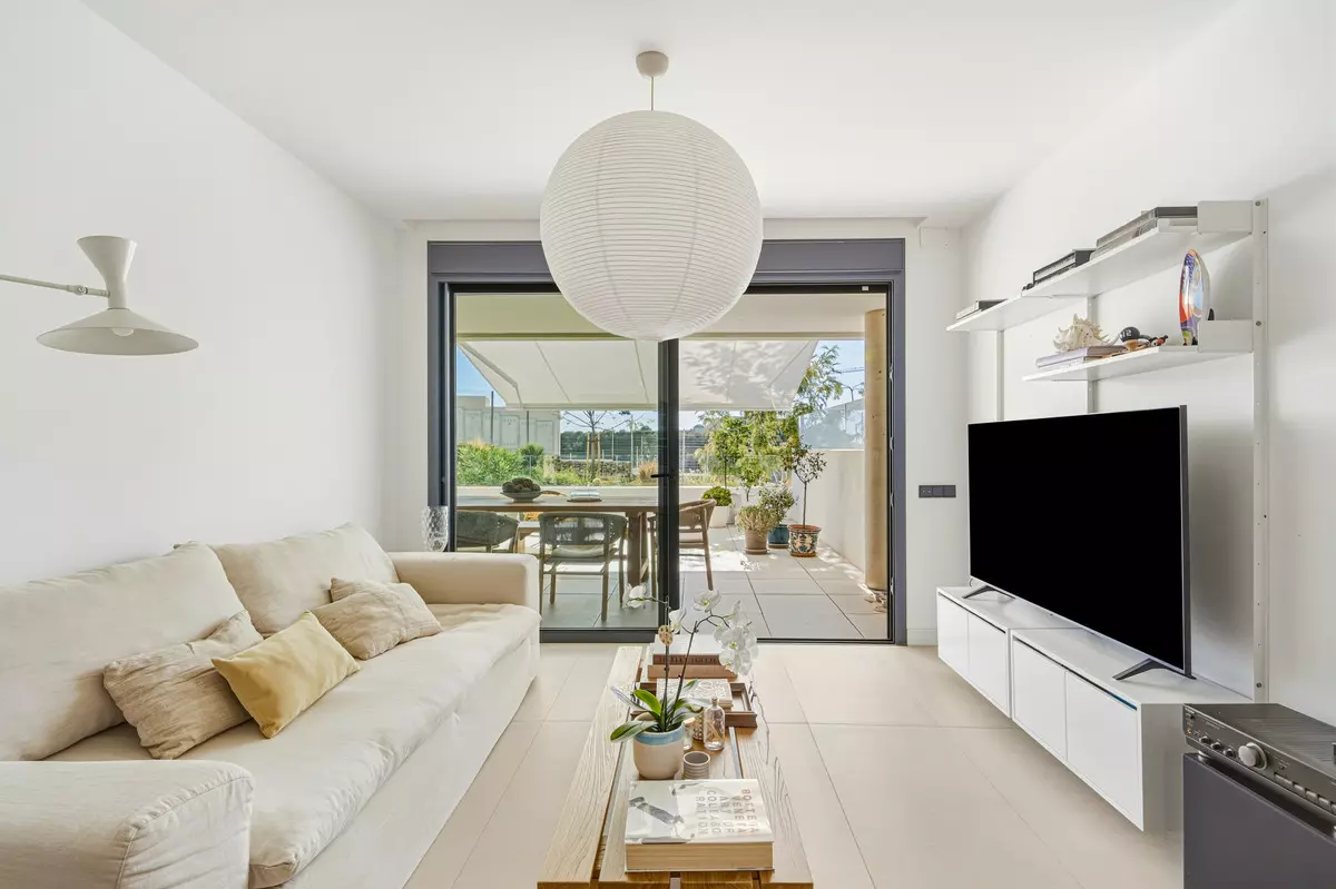 2-bedroom Apartment In Marbella, Spain (188 M²)