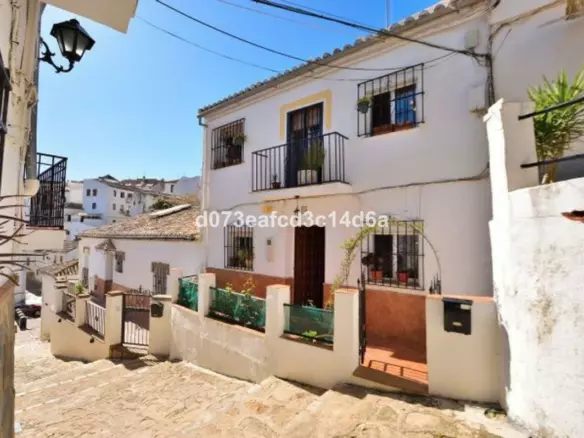 3-bedroom Town House In Ronda, Spain (125 M²)