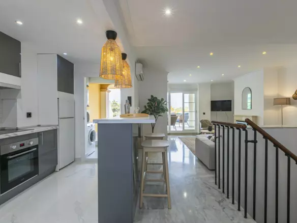 2-bedroom Apartment In Marbella, Spain (100 M²)
